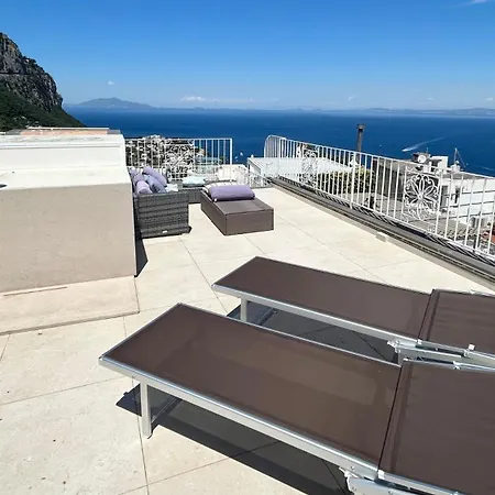 Lägenhet Rooftop Luxury By Caprirooms