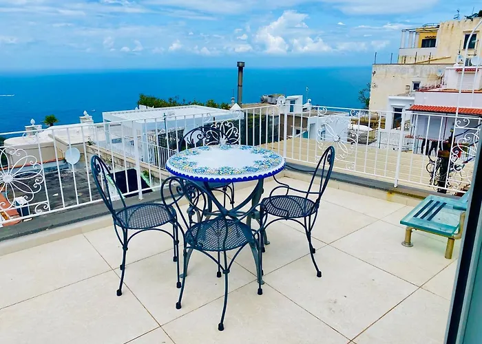 Rooftop Luxury By Caprirooms