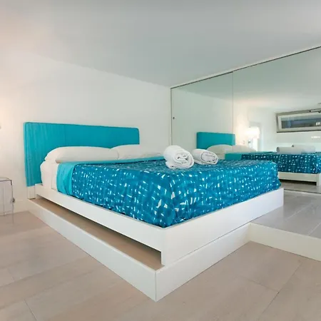 Rooftop Luxury By Caprirooms Apartment