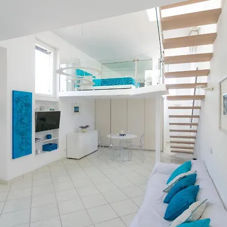 Apartment Rooftop Luxury By Caprirooms