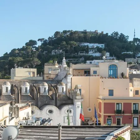 Rooftop Luxury By Caprirooms *